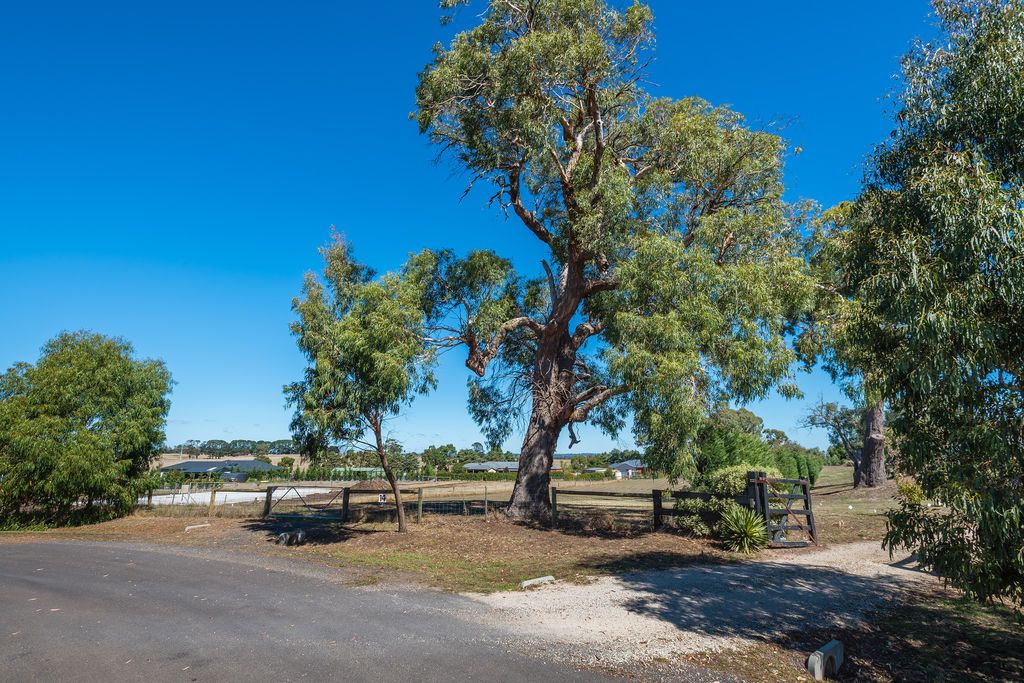 14 Opal Court, Kyneton VIC 3444, Image 0