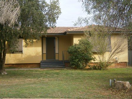 33 Callaghan, Ashmont NSW 2650, Image 0