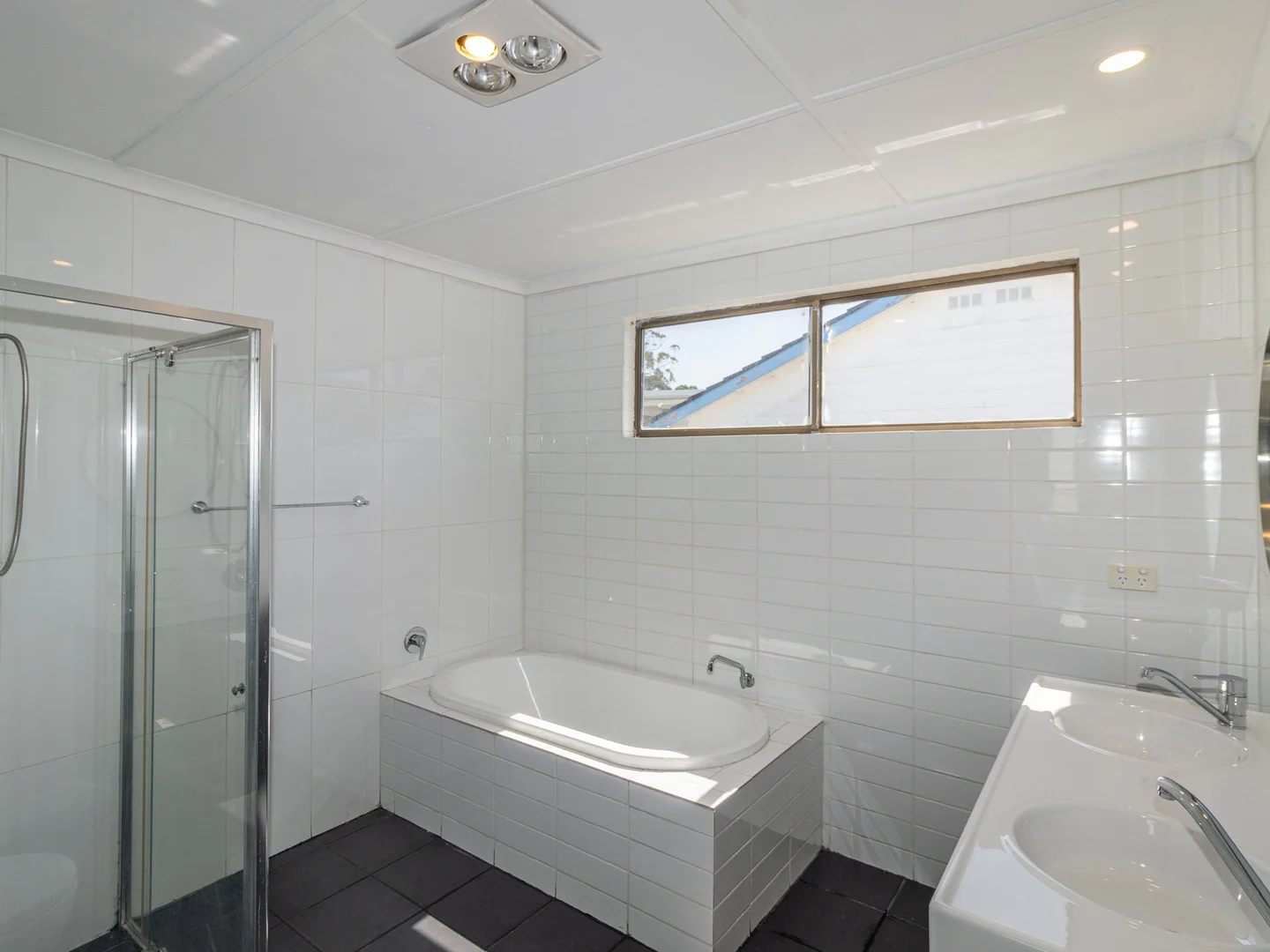 Additional image 7 of 9 Ocean View Road, Sussex Inlet NSW 2540