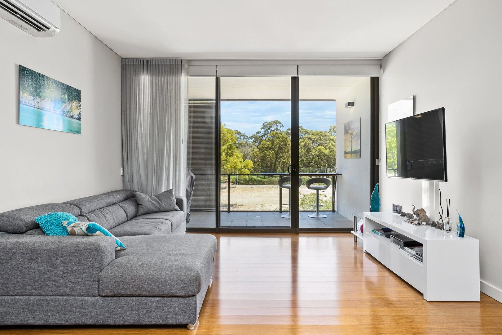 2 bedrooms Apartment / Unit / Flat in 46/2 Burvill Drive FLOREAT WA, 6014