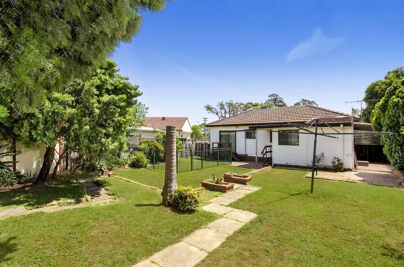 4 Merryl Avenue, Old Toongabbie Property History & Address Research