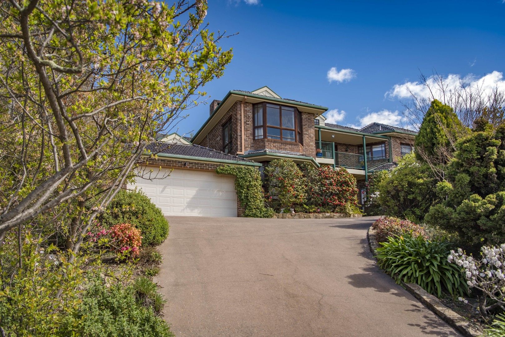 8 Decker Place, Fadden ACT 2904, Image 0