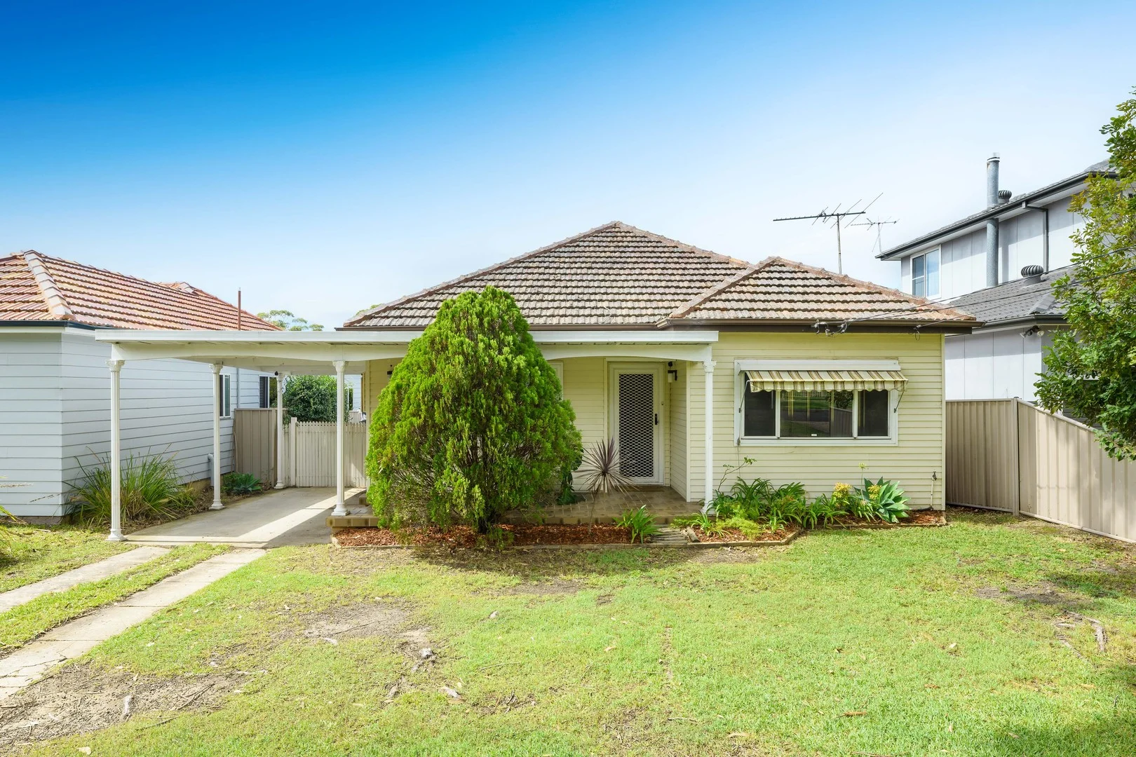 Primary image of 34 Seventh Avenue, Jannali NSW 2226