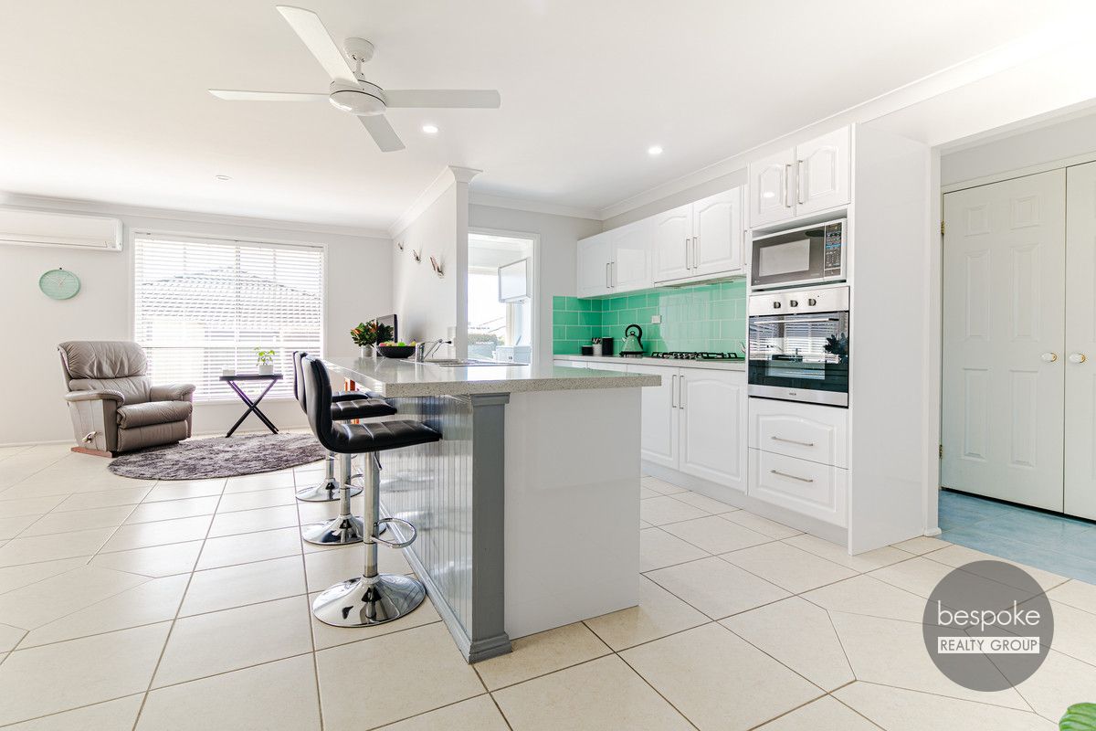 3 bedrooms House in 51 The Lakes Drive GLENMORE PARK NSW, 2745