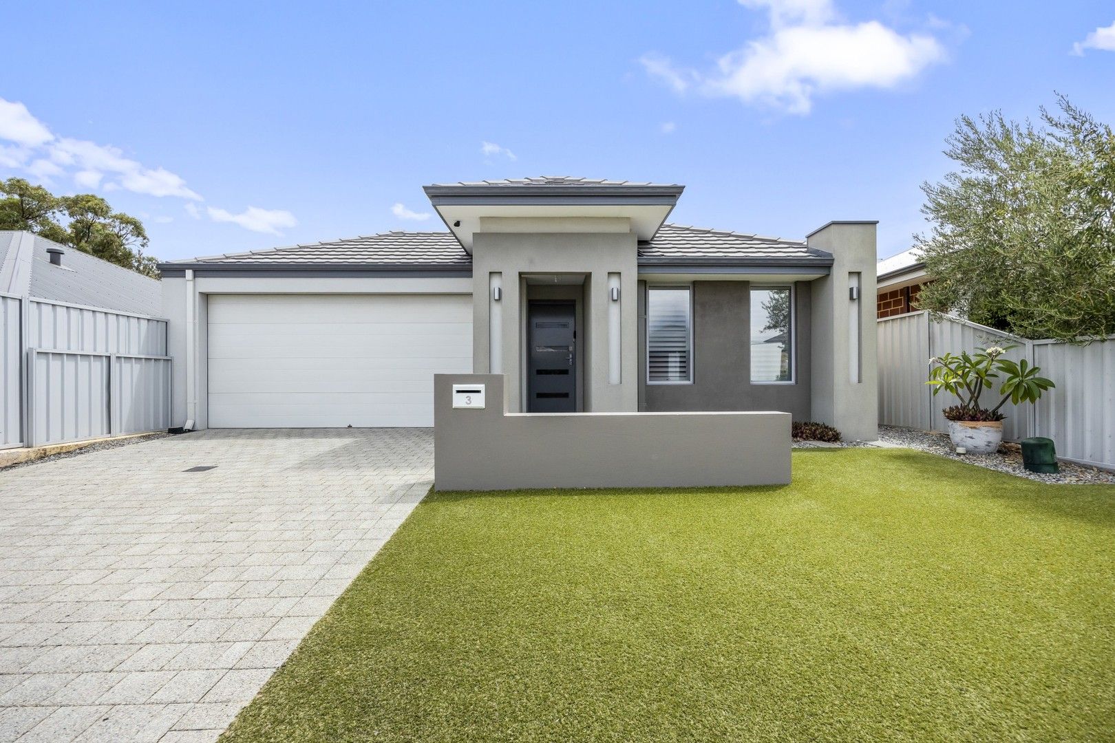 3 Wading Place, Lake Coogee WA 6166, Image 0