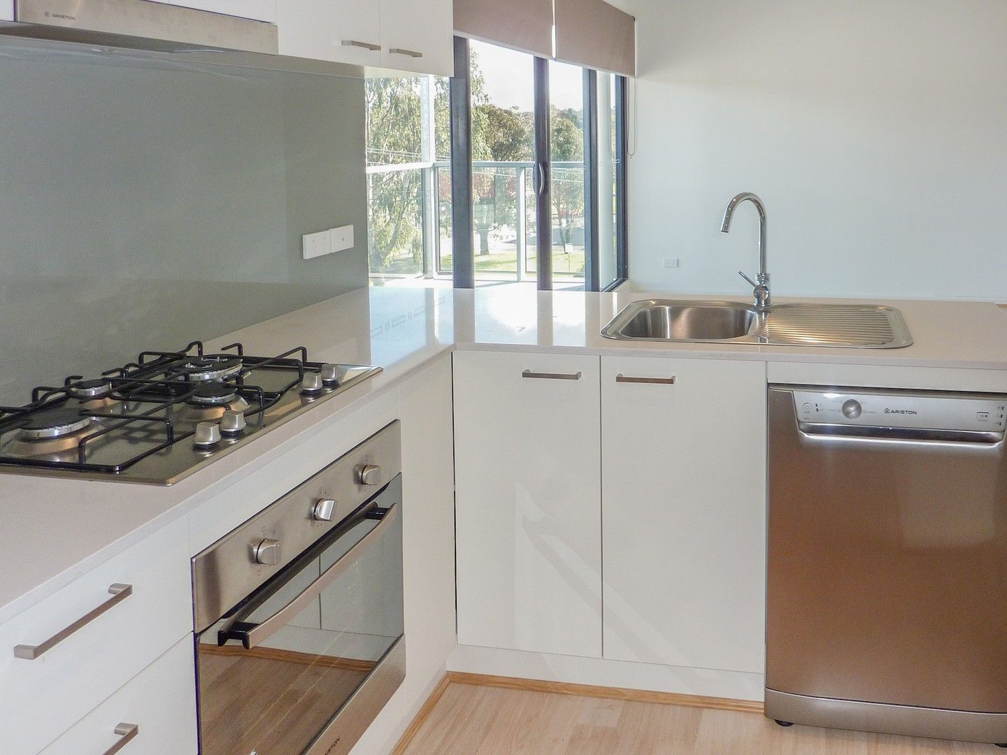 1 bedrooms Apartment / Unit / Flat in 301/296 Middleborough Road BLACKBURN VIC, 3130