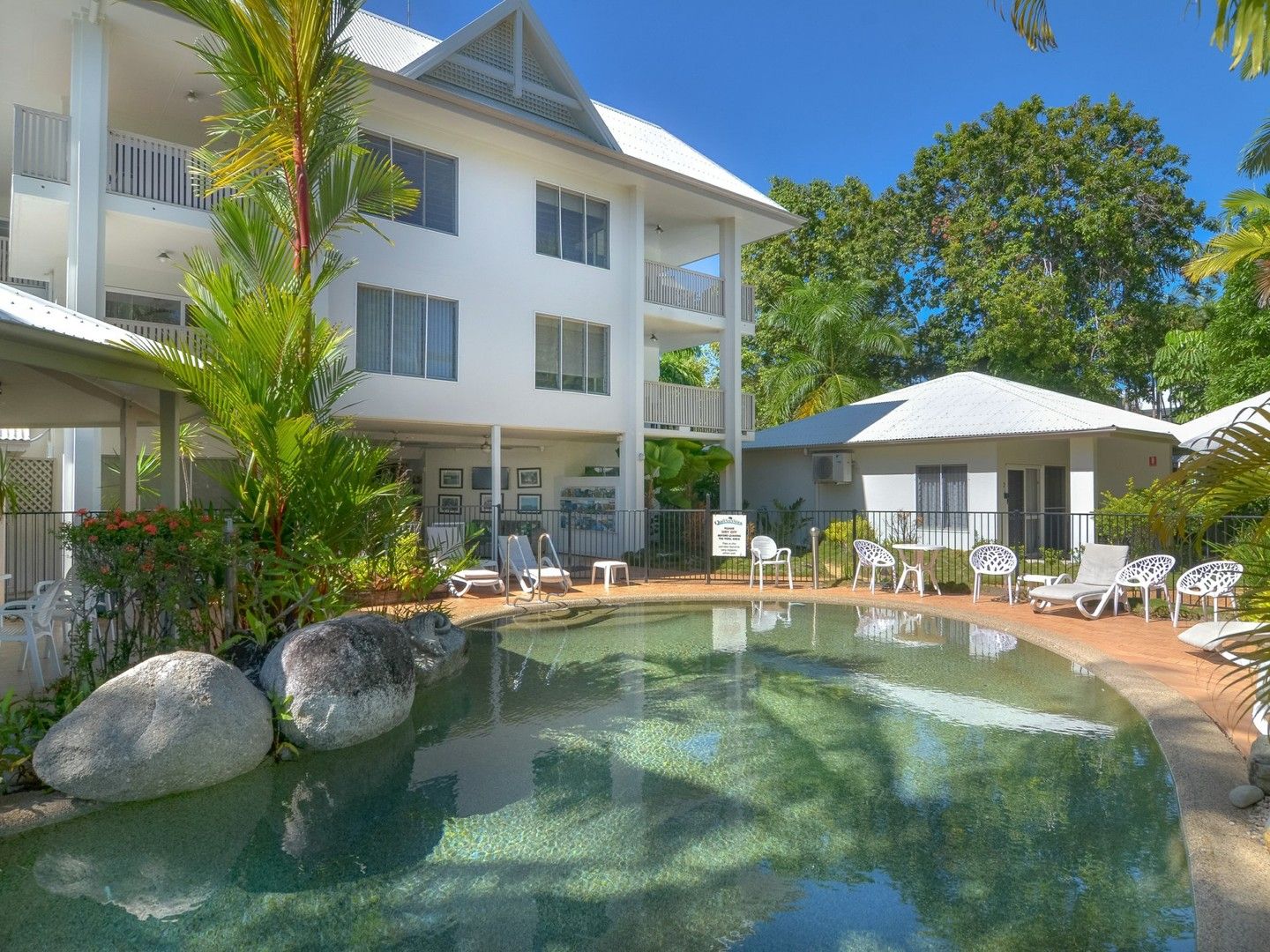 4/810 Mudlo Street, Port Douglas Property History & Address Research