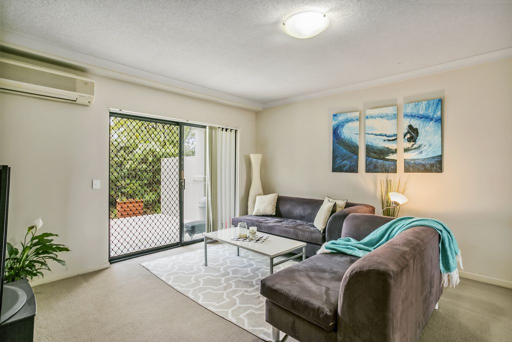 19/2 Geraldton Drive, Varsity Lakes QLD 4227, Image 2