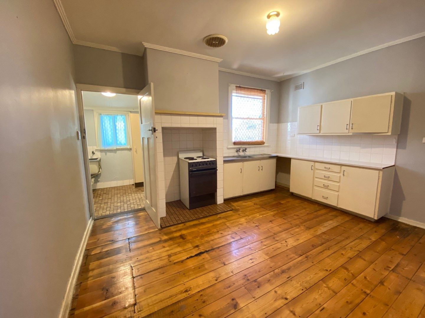3 bedrooms House in 14 Derwent Close PORT AUGUSTA SA, 5700