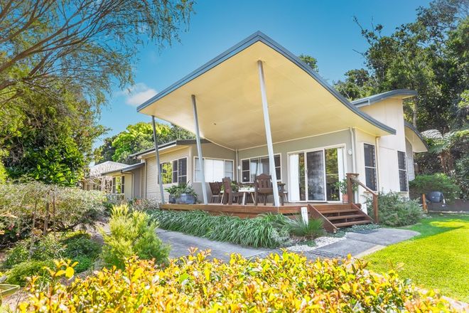 Picture of 13 Kellie-Ann Crescent, LENNOX HEAD NSW 2478