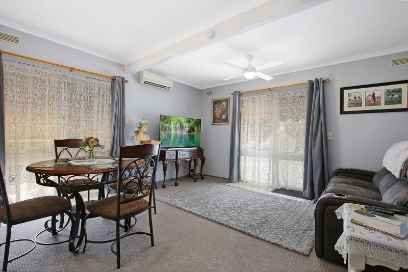 1/11 Angus Avenue, West Wodonga VIC 3690, Image 2