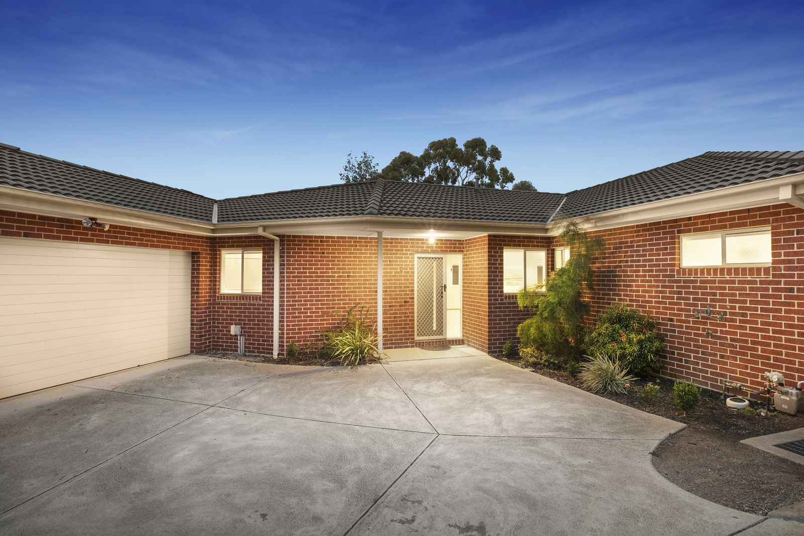 2/9 Giselle Avenue, Wantirna South VIC 3152, Image 0