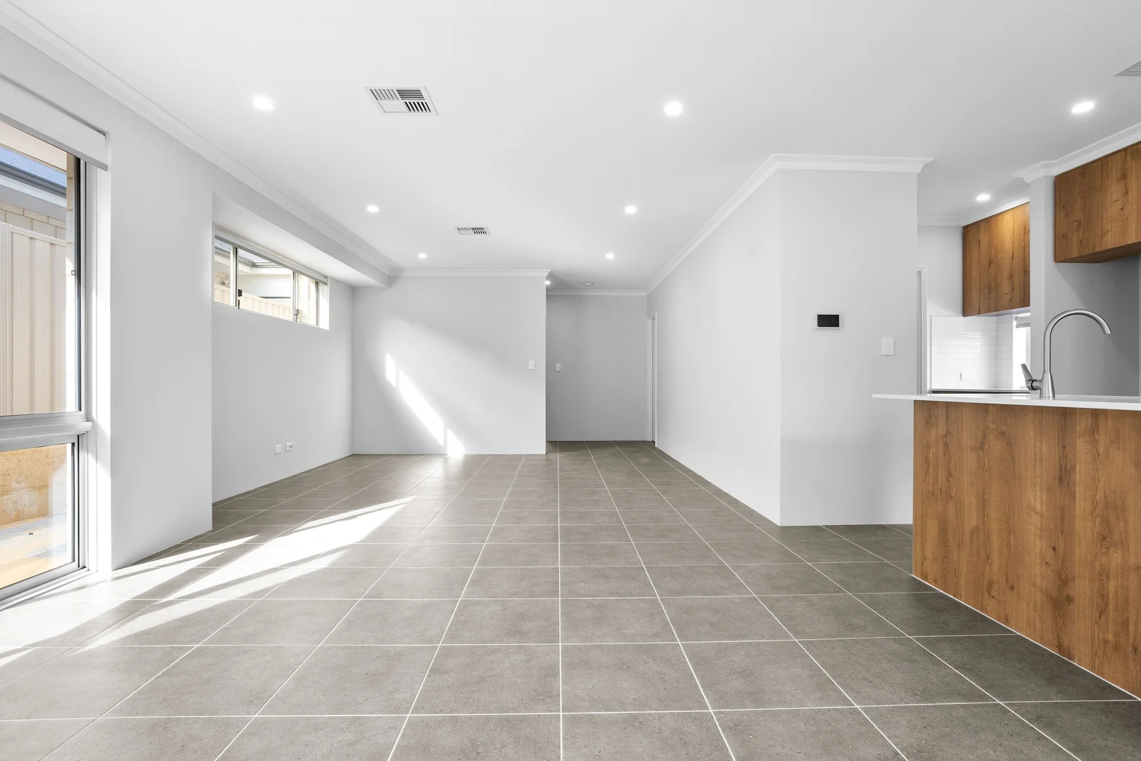 Additional image 4 of 19 Portofino Loop, Coogee WA 6166