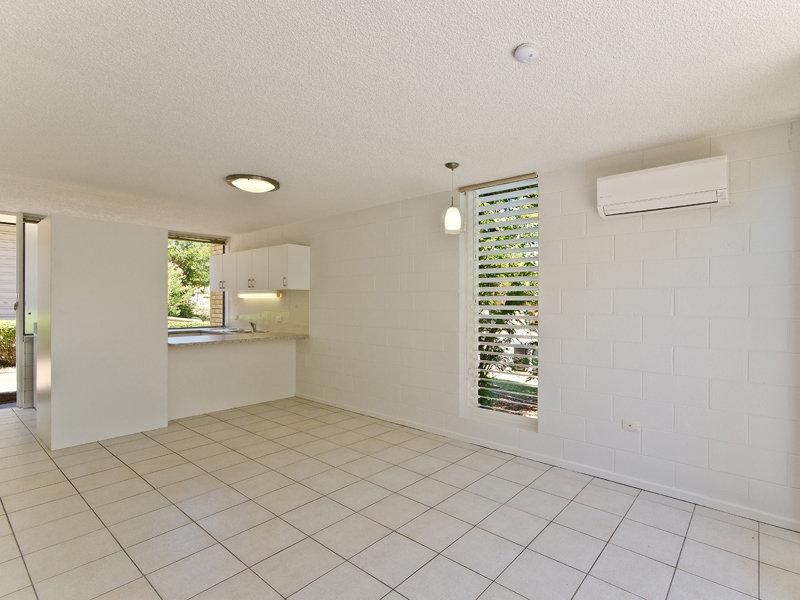 1/209 Bonney Avenue, CLAYFIELD QLD 4011, Image 2