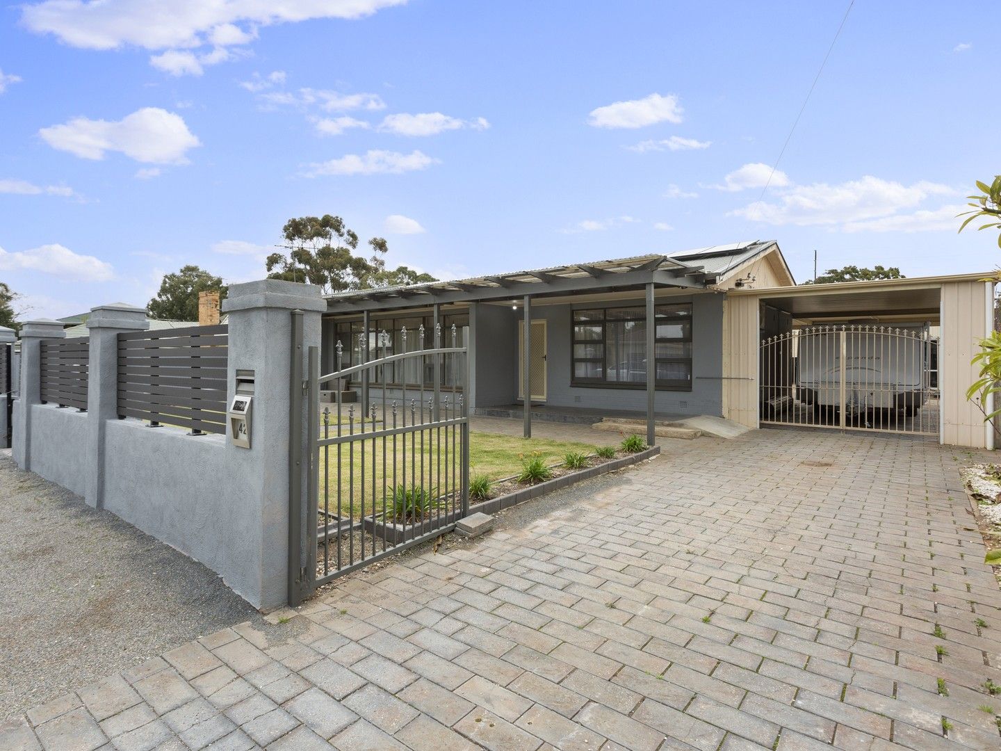 3 bedrooms House in 42 Greenbank Grove HACKHAM WEST SA, 5163