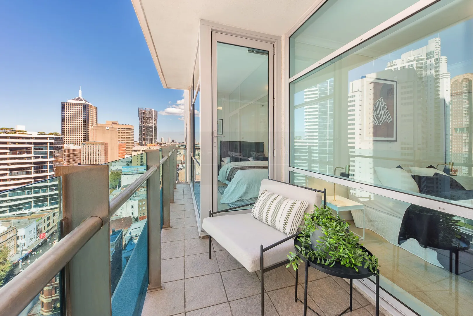 Blue-chip CBD lifestyle with perfect convenience, Sydney