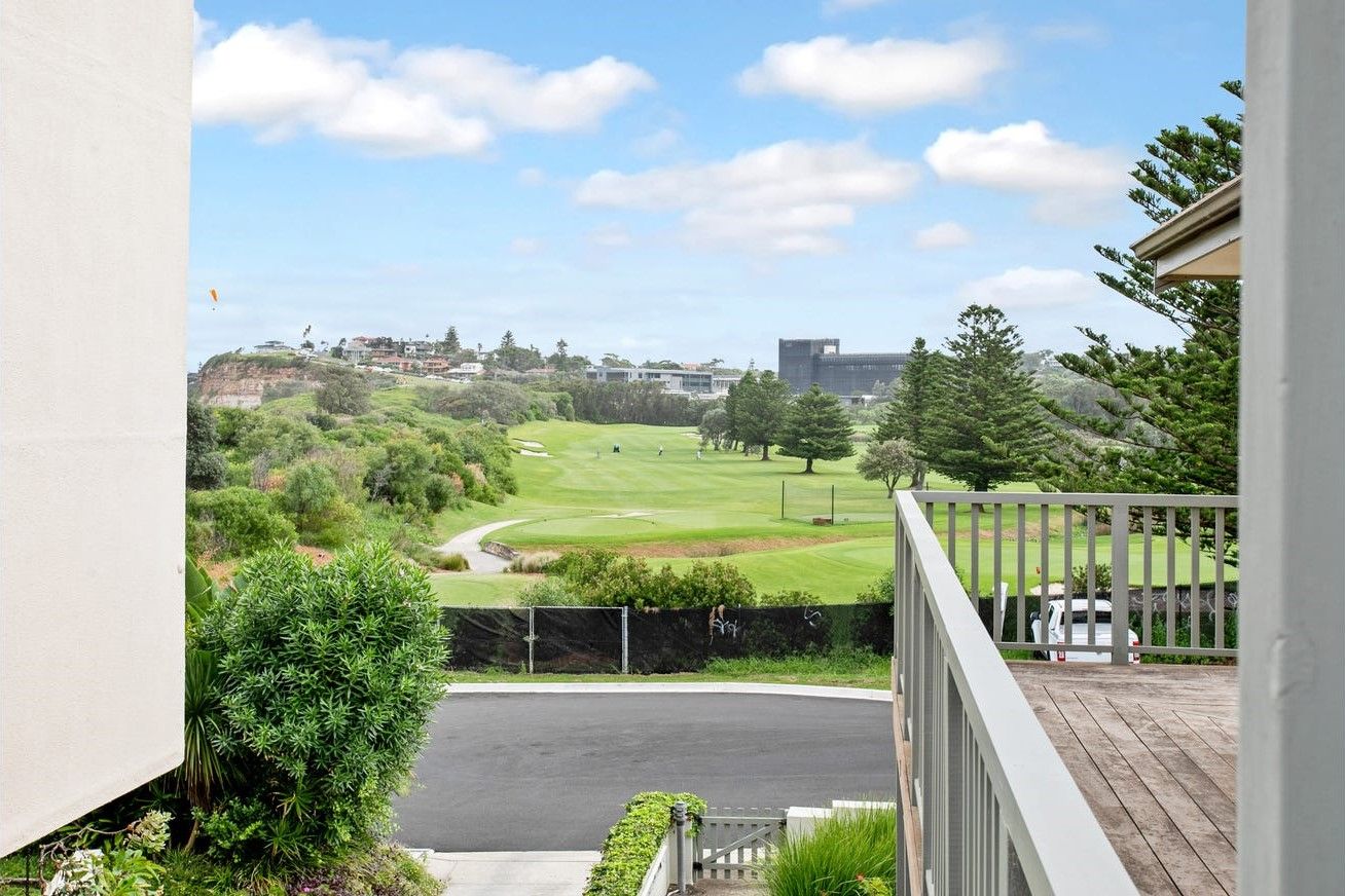 2/58 Golf Avenue, Mona Vale NSW 2103, Image 0