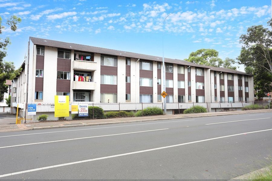 2 bedrooms Apartment / Unit / Flat in 33/79 Memorial Avenue LIVERPOOL NSW, 2170