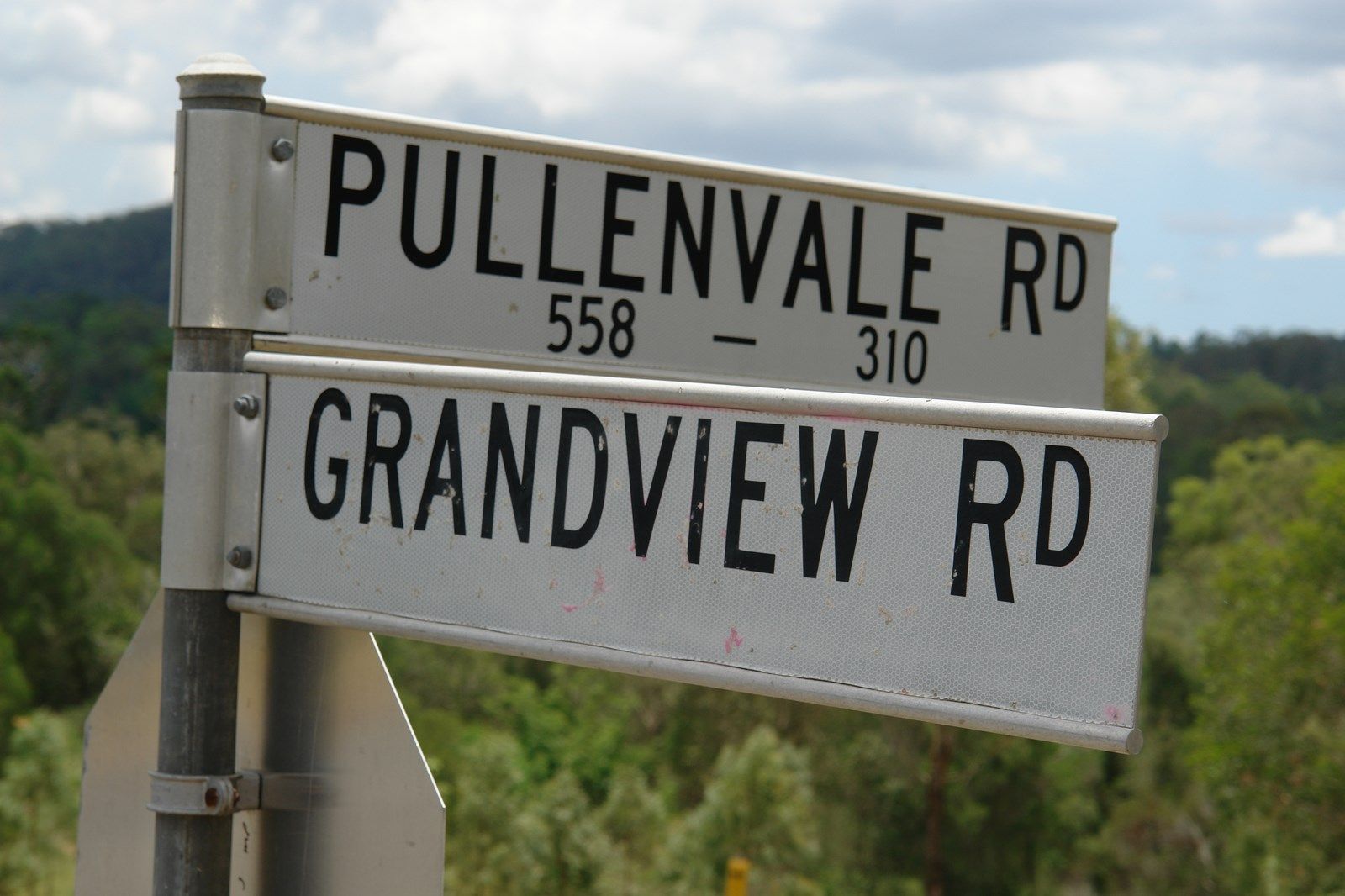 317 Grandview Rd, Pullenvale QLD 4069, Image 2