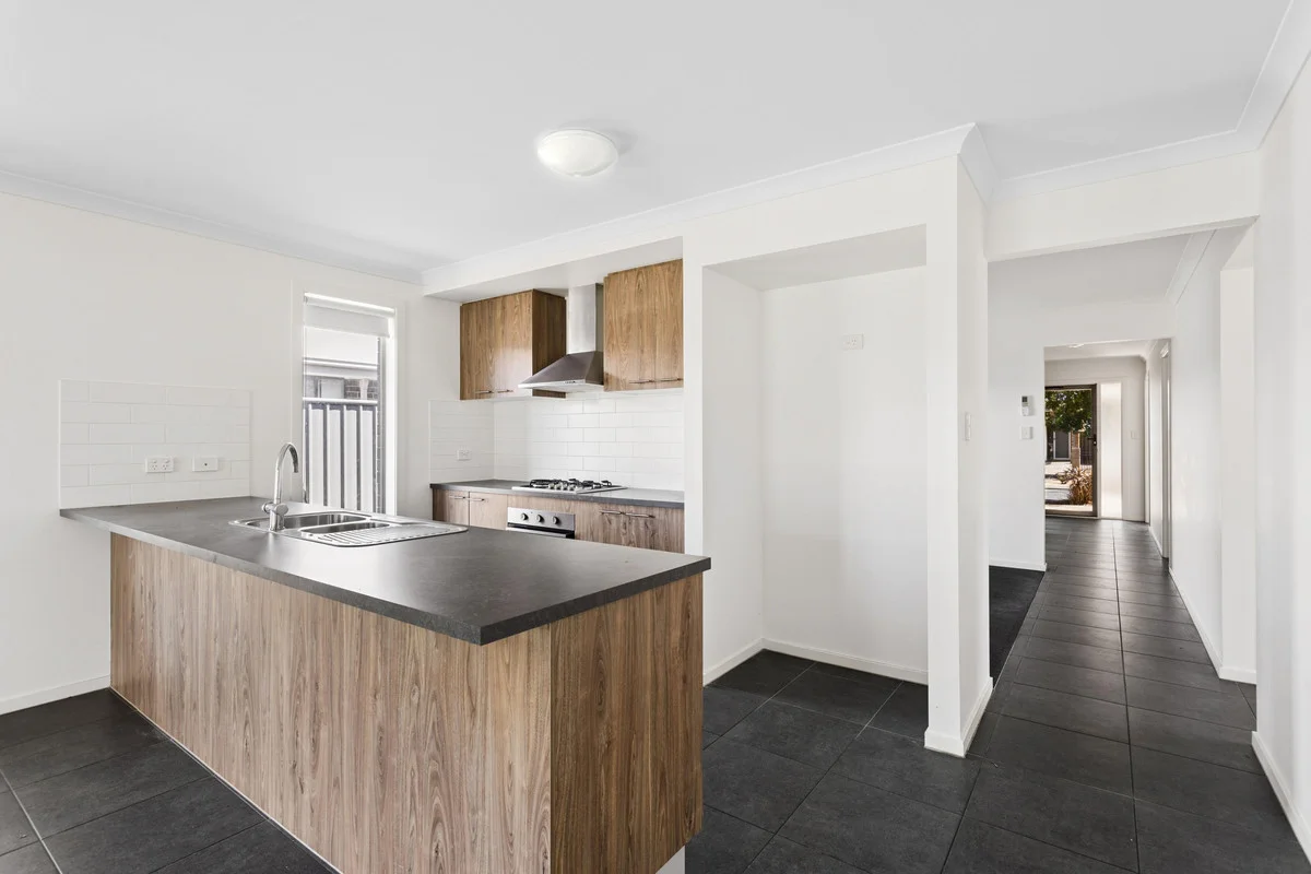 Additional image 2 of 50 West Parkway, Andrews Farm SA 5114