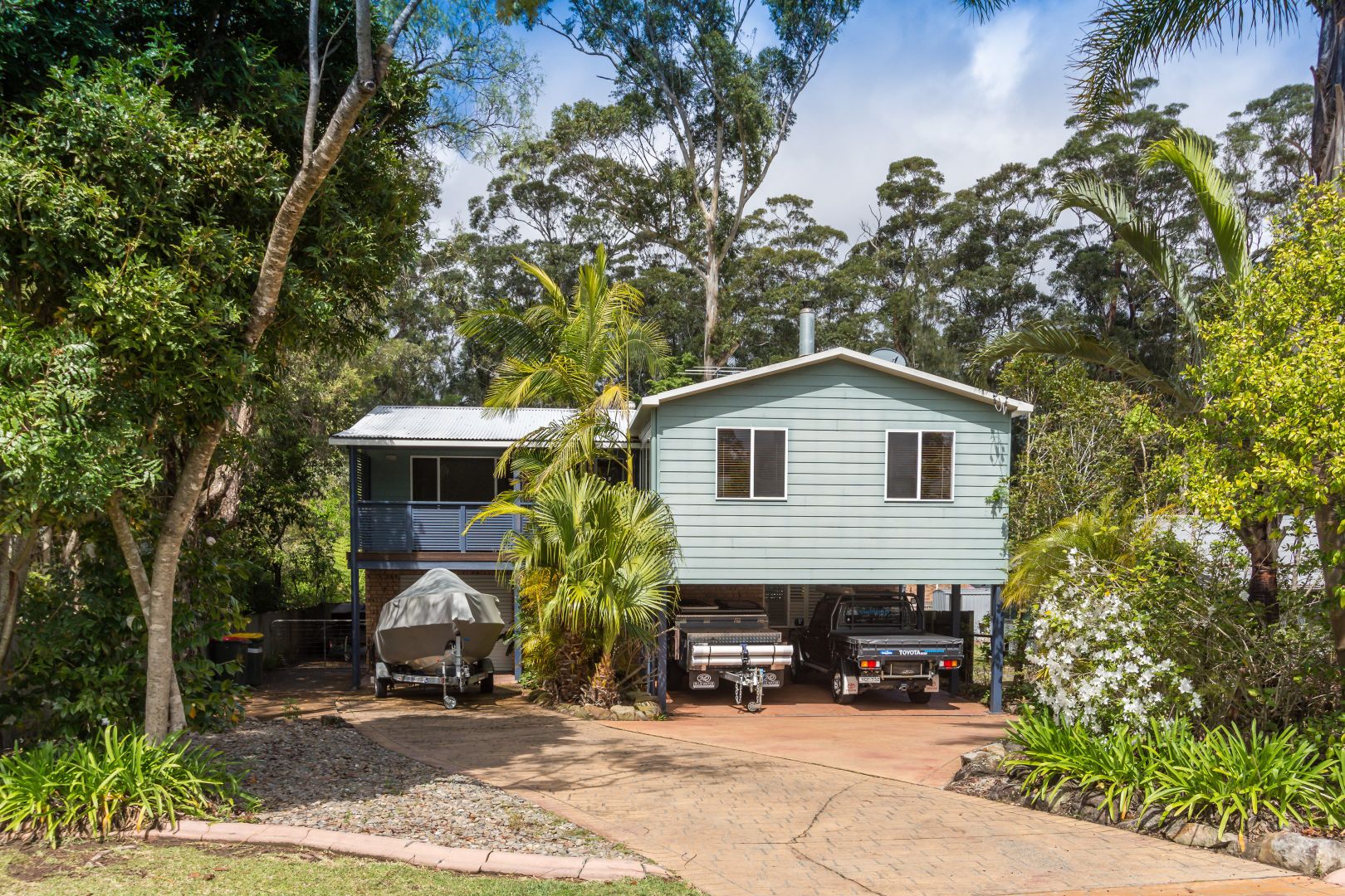 12 Watersedge Avenue, Basin View NSW 2540