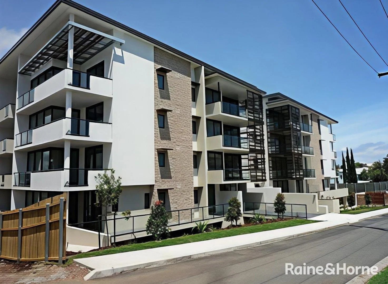 143/75 Central Lane, Gladstone Central QLD 4680