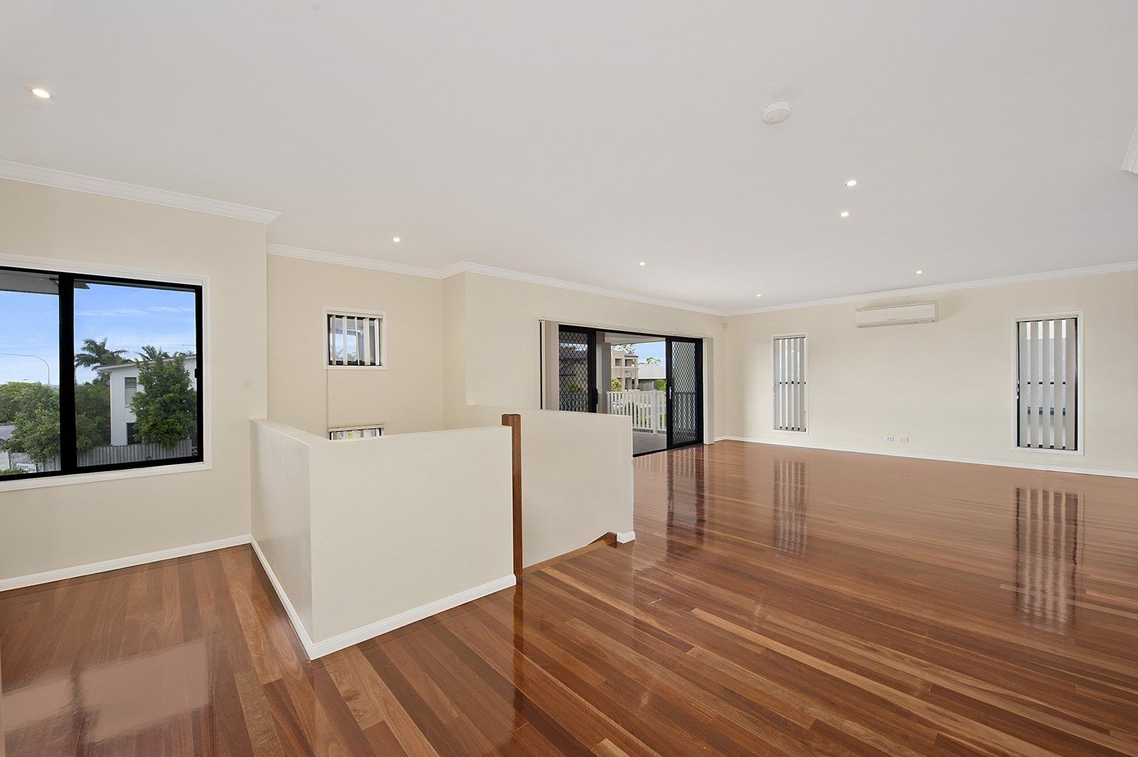 1 Giordano Place, Belmont QLD 4153, Image 2