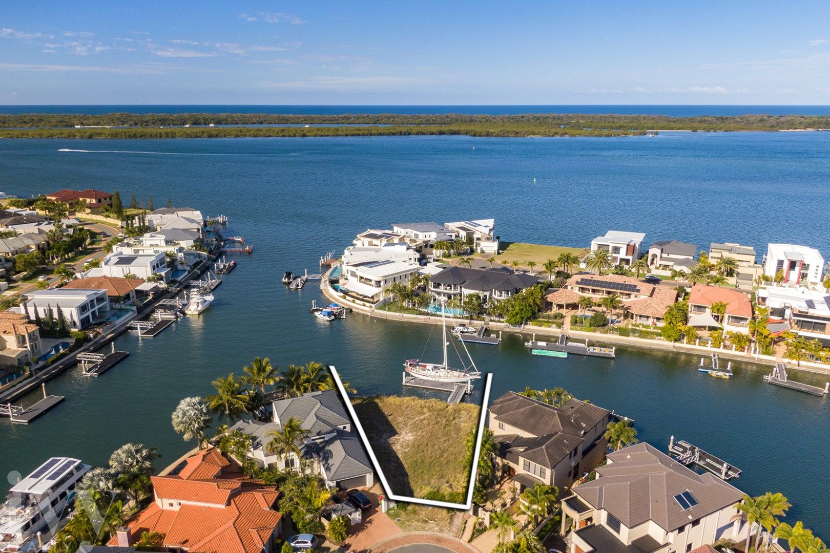 1 The Peninsula, Sovereign Islands QLD 4216, Image 0