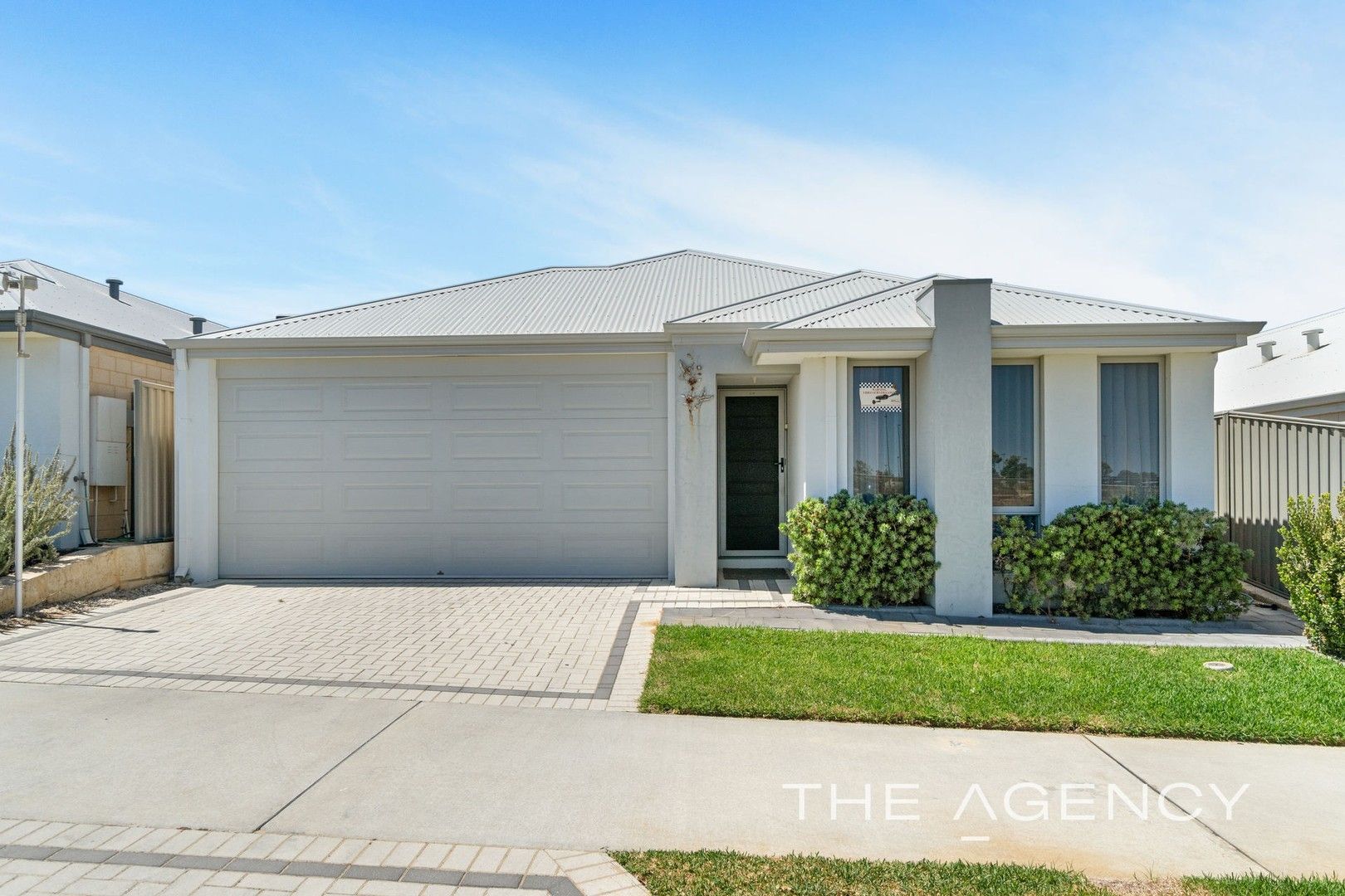 3 bedrooms House in 5 Charlbury Drive ALKIMOS WA, 6038