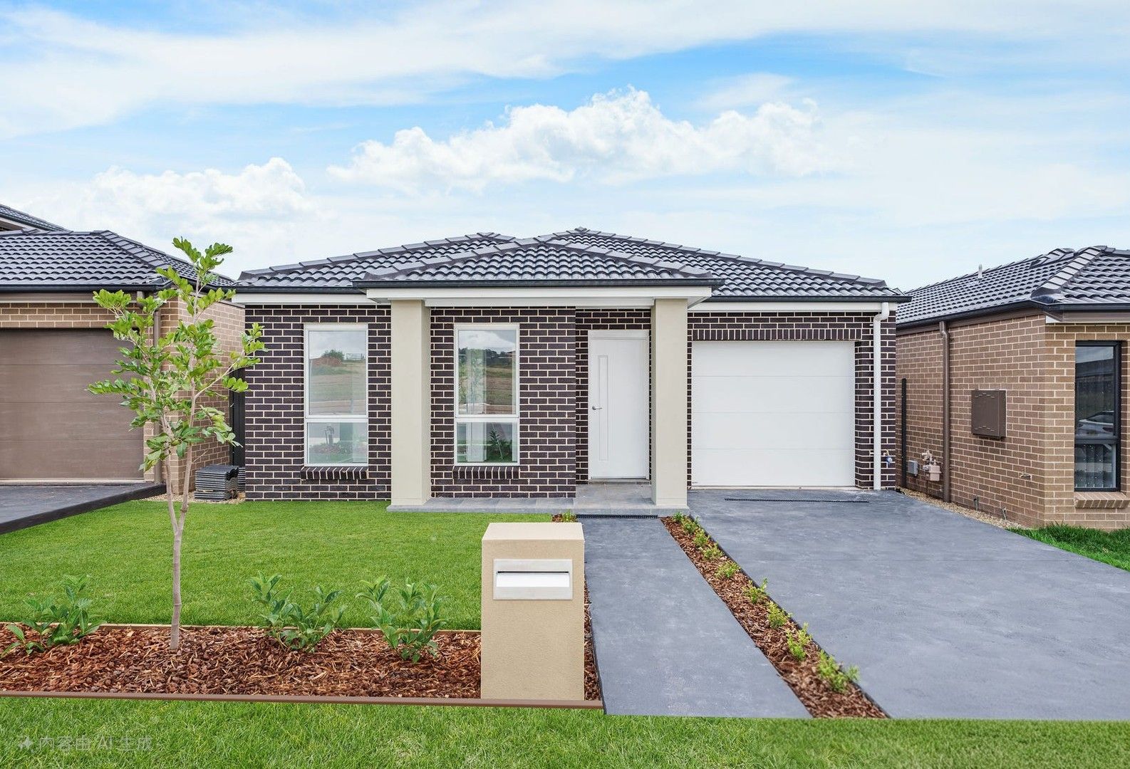 3 bedrooms House in 65 Melton Circuit GREGORY HILLS NSW, 2557