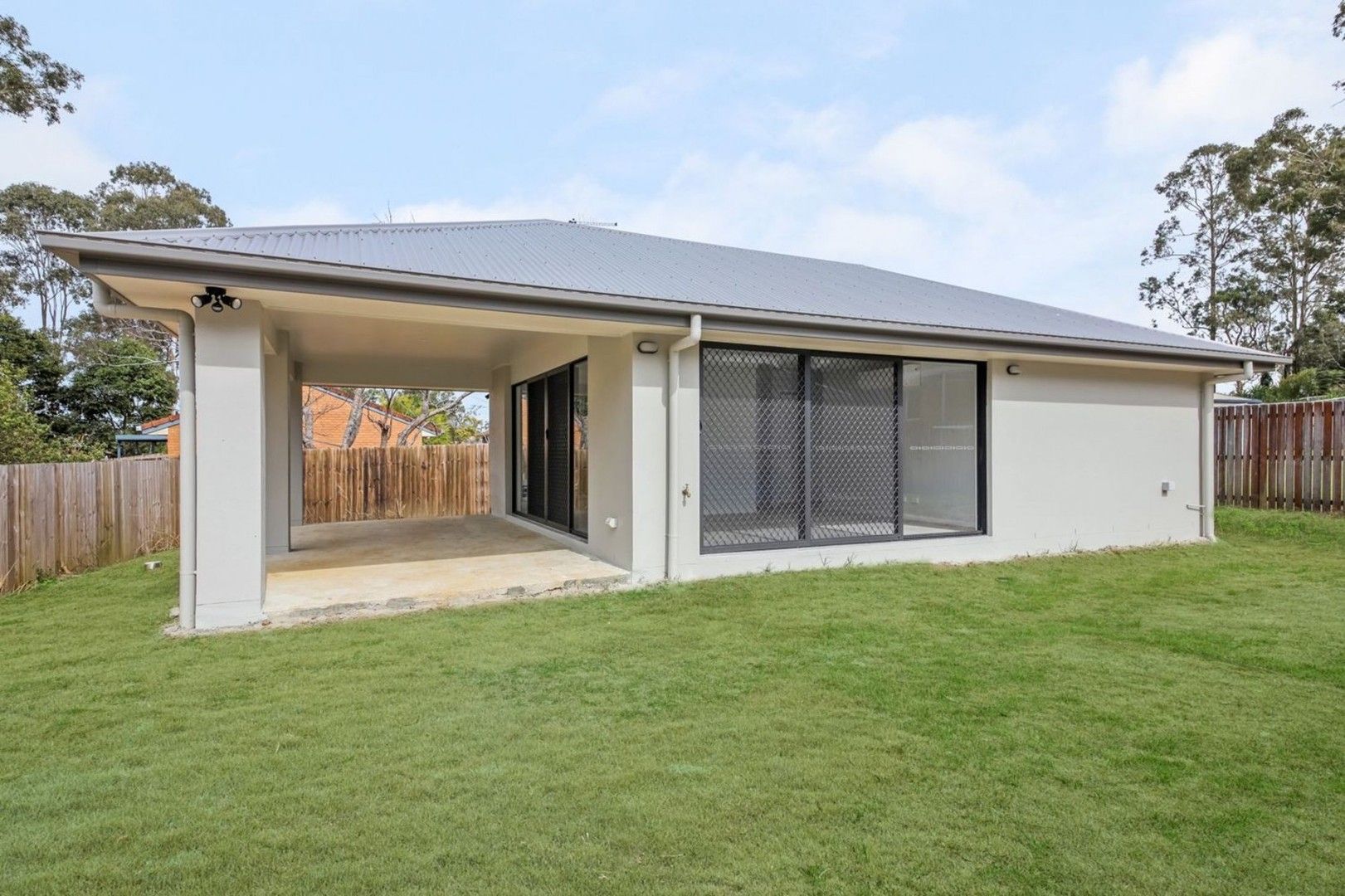 2 bedrooms House in 30a Anchusa Street KINGSTON QLD, 4114