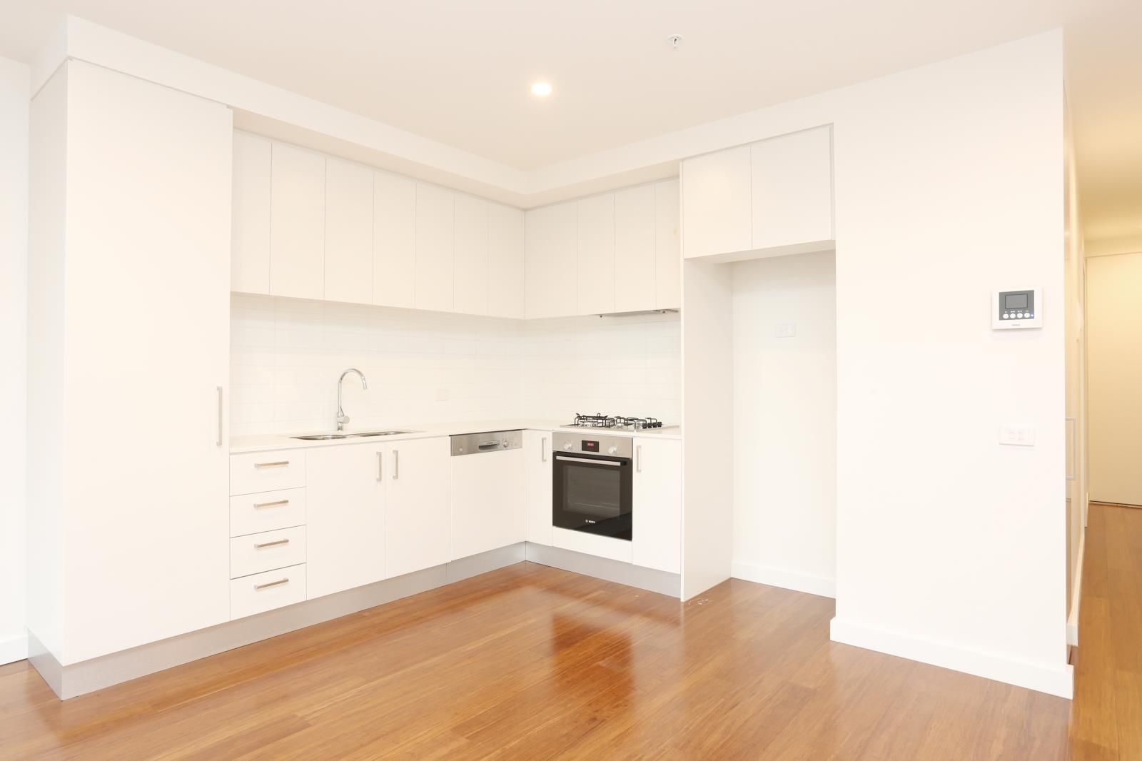 1 bedrooms Apartment / Unit / Flat in 308A/8 Clinch Avenue PRESTON VIC, 3072