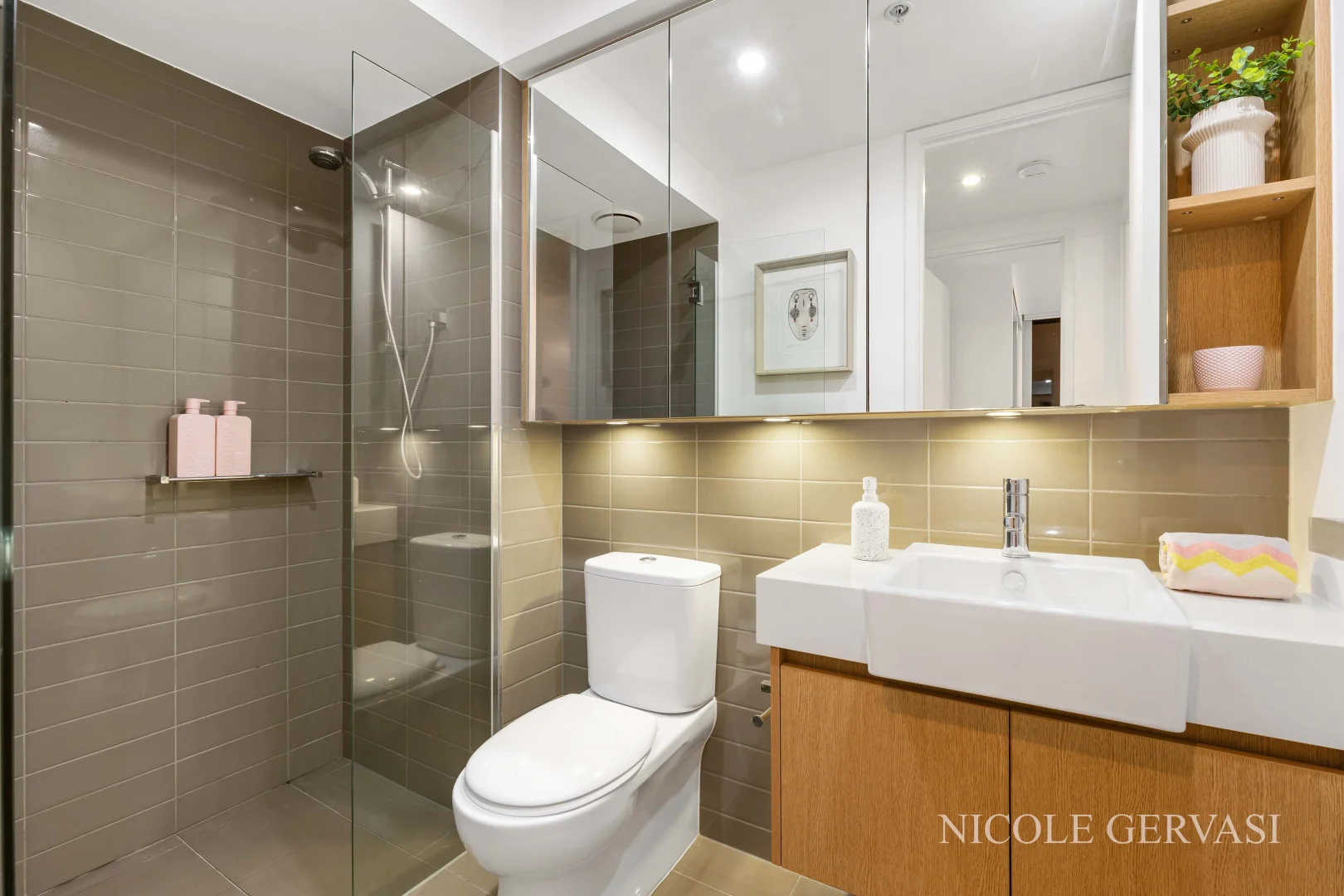 Additional image 6 of 905/101 Bay Street, Port Melbourne VIC 3207