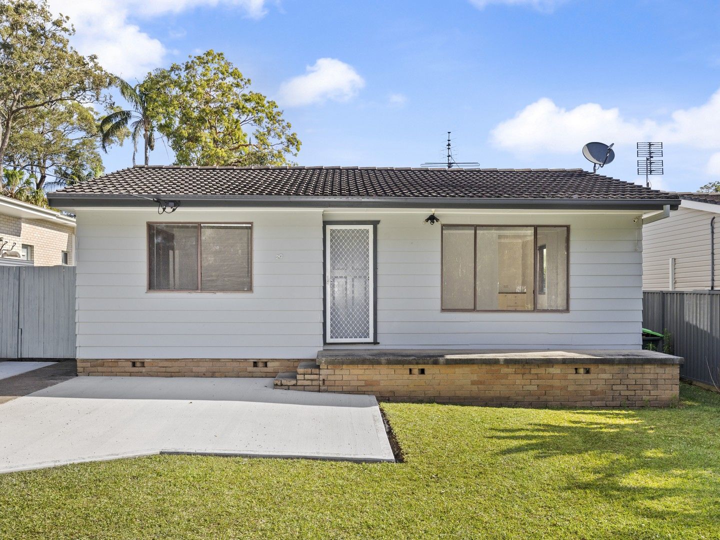 2 bedrooms House in 20 Chelmsford Road LAKE HAVEN NSW, 2263
