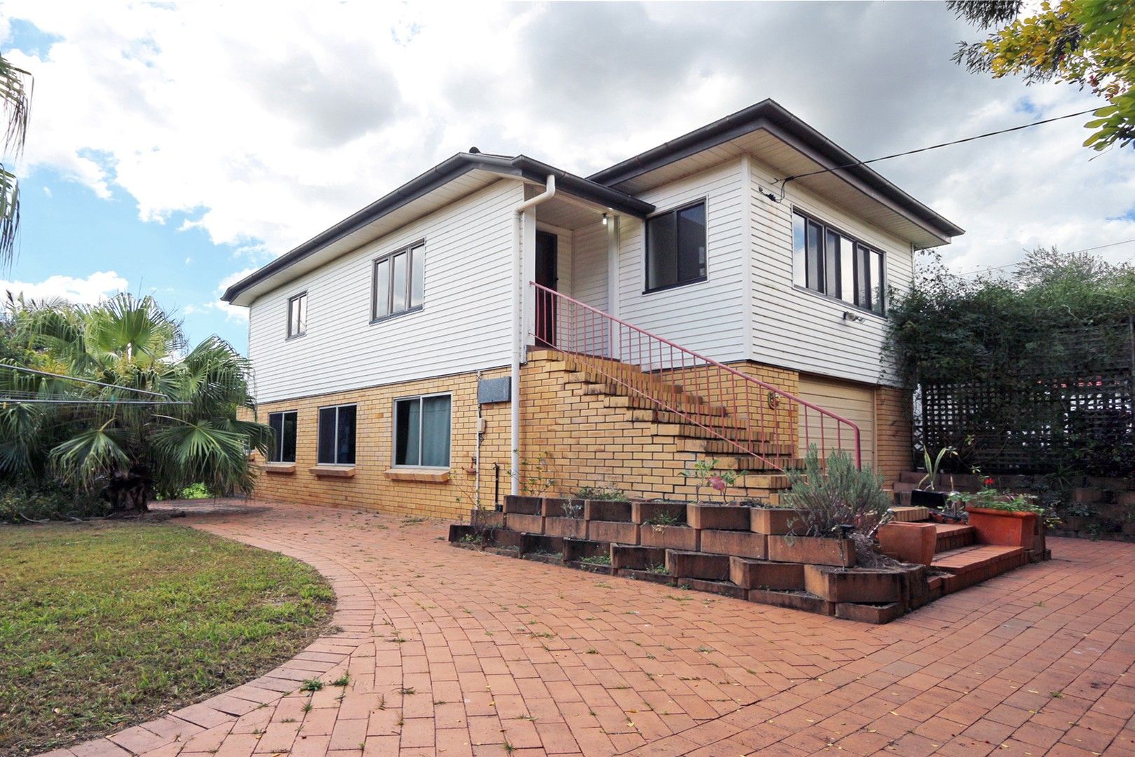 3 bedrooms House in 24 Orontes Street YERONGA QLD, 4104