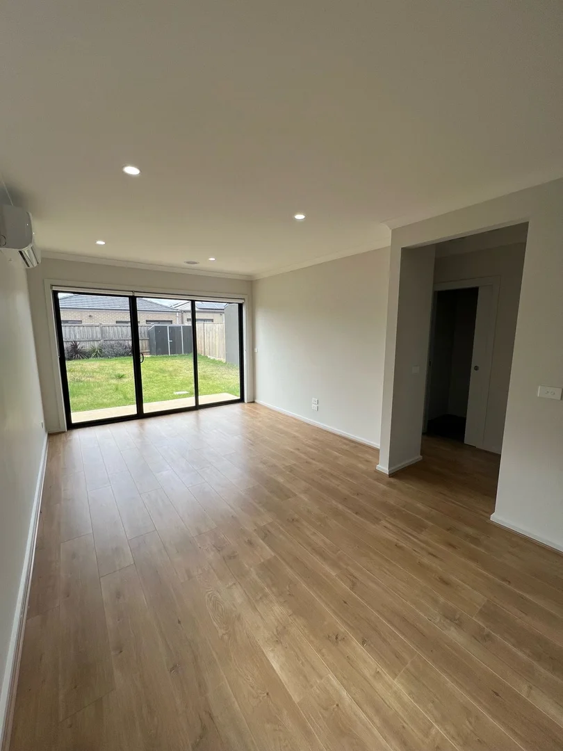 Additional image 8 of 7 Blackscroft Road, Thornhill Park VIC 3335