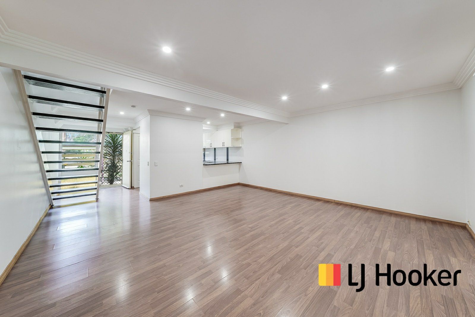 5/15 Brushbox Place, Bradbury NSW 2560, Image 2