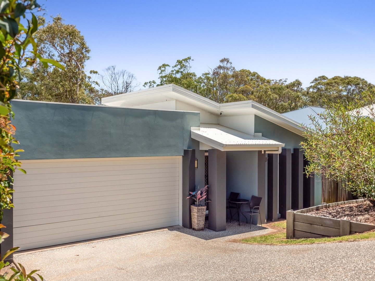 4 bedrooms House in 49 Sunset Drive GLENVALE QLD, 4350