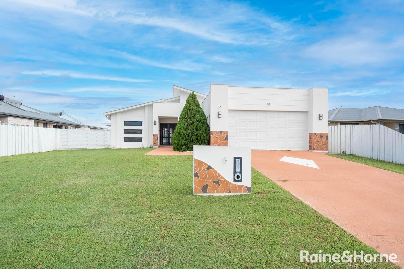 4 Coventry Court, Urraween QLD 4655, Image 0