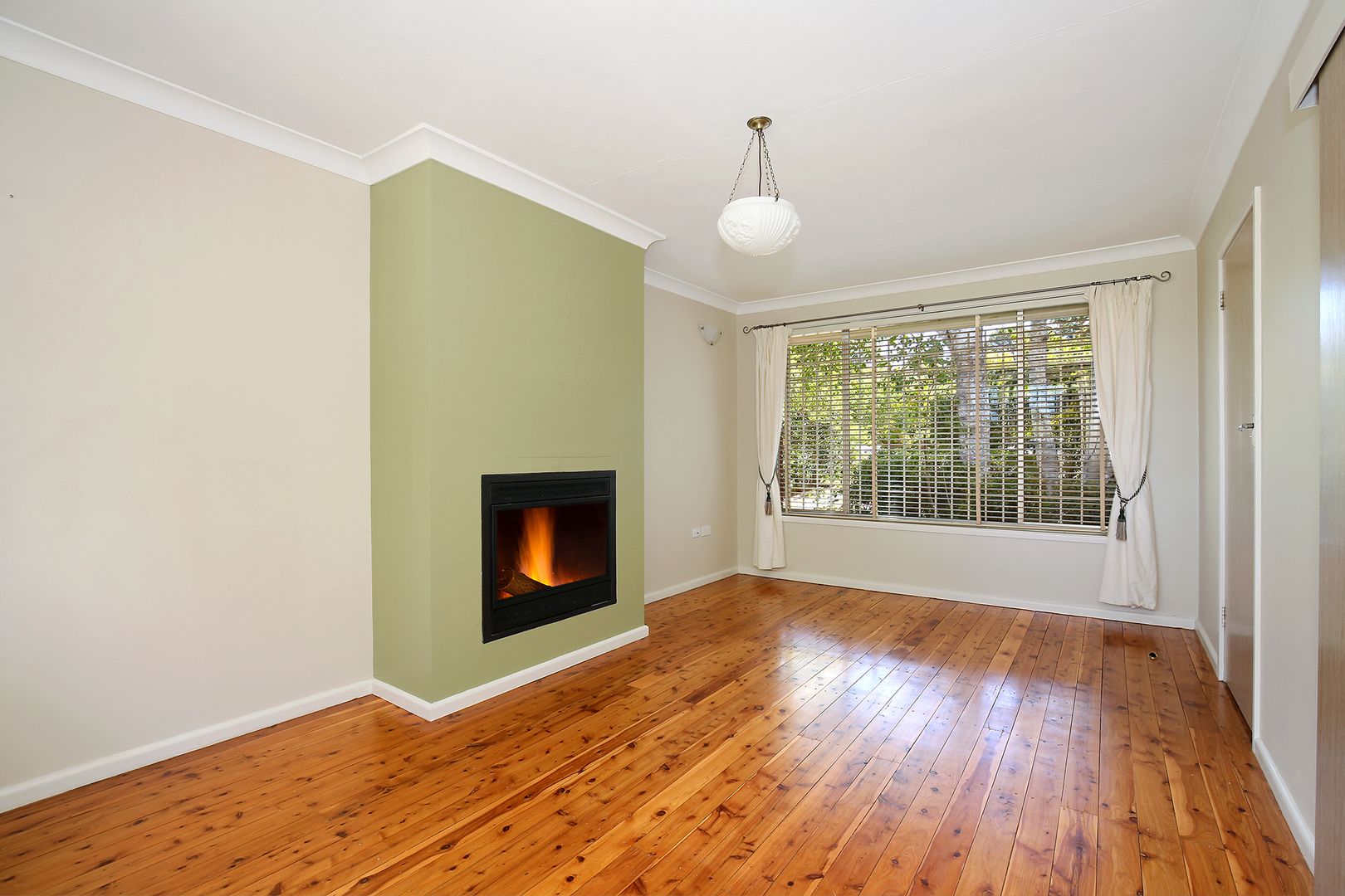 12 Appledon Avenue, Wentworth Falls NSW 2782, Image 1