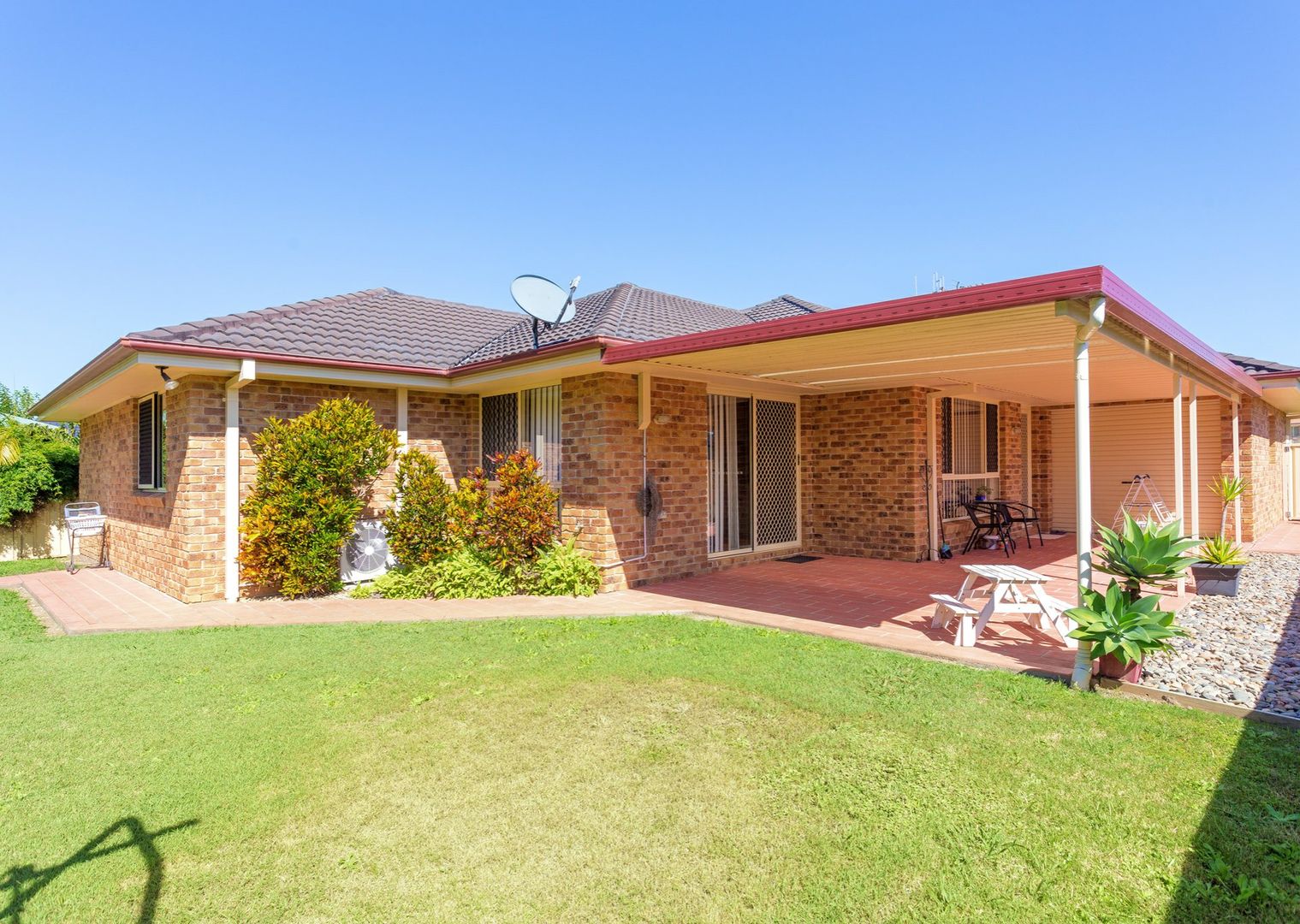 27 Ivy Crescent, Old Bar NSW 2430, Image 2