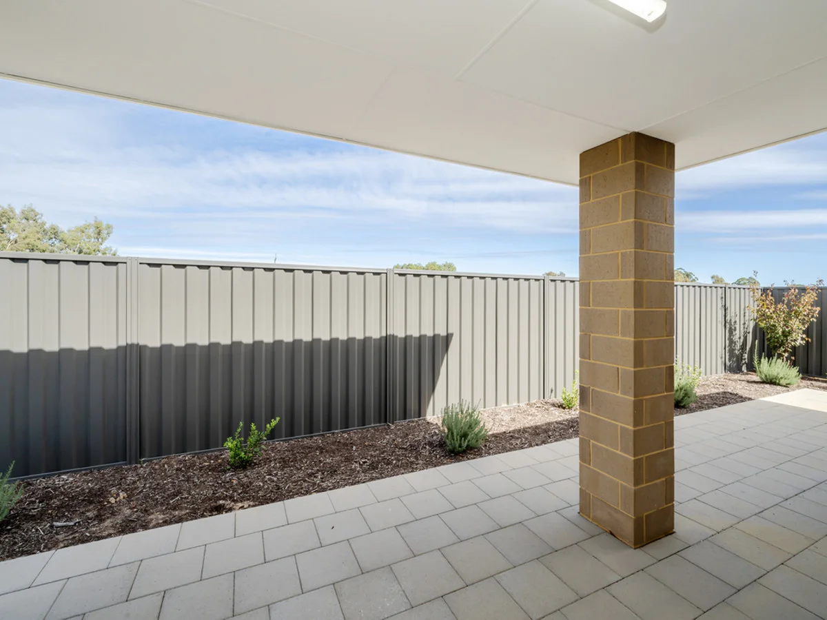 Additional image 2 of 12 Tableland Road, Hilbert WA 6112