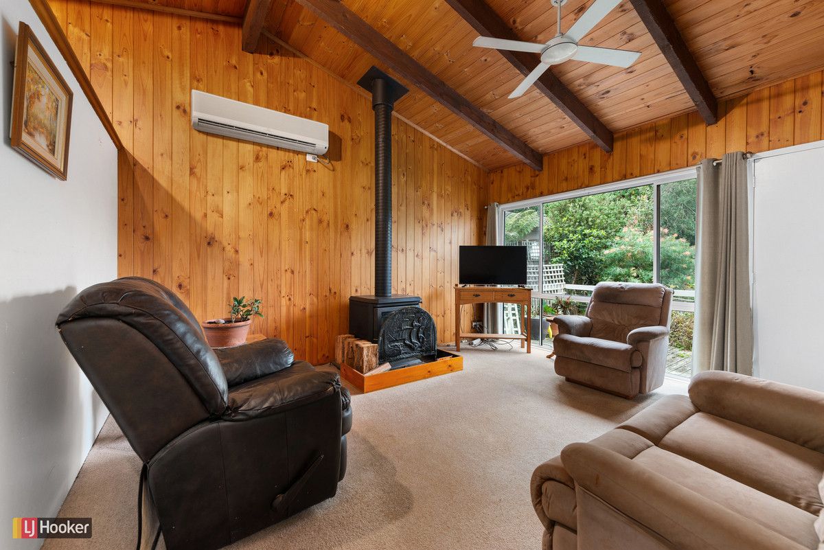 3 Hassett Road, Lakes Entrance VIC 3909, Image 2