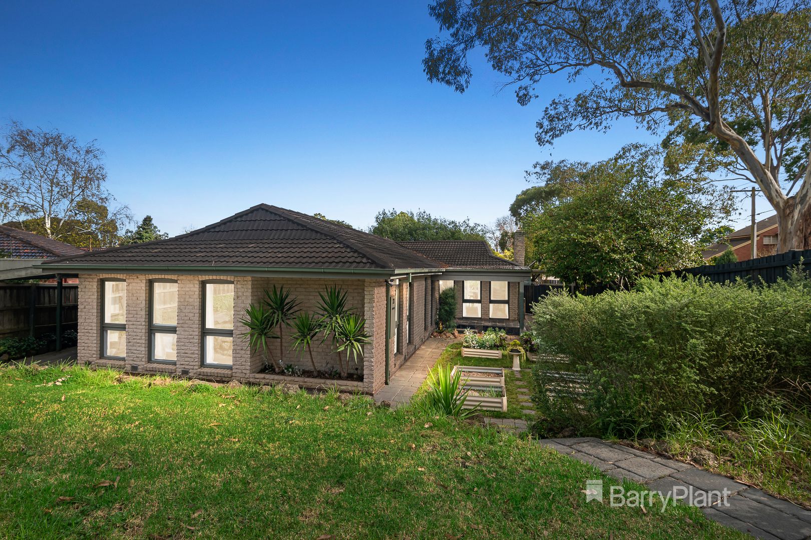 4 bedrooms House in 21 Castlewood Drive BORONIA VIC, 3155