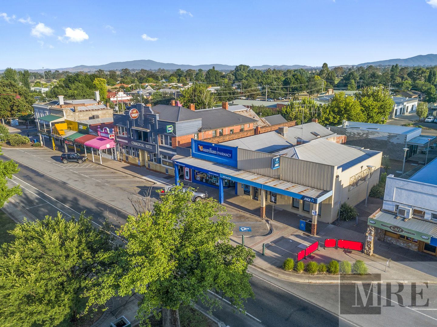 77 High Street, Mansfield VIC 3722, Image 2