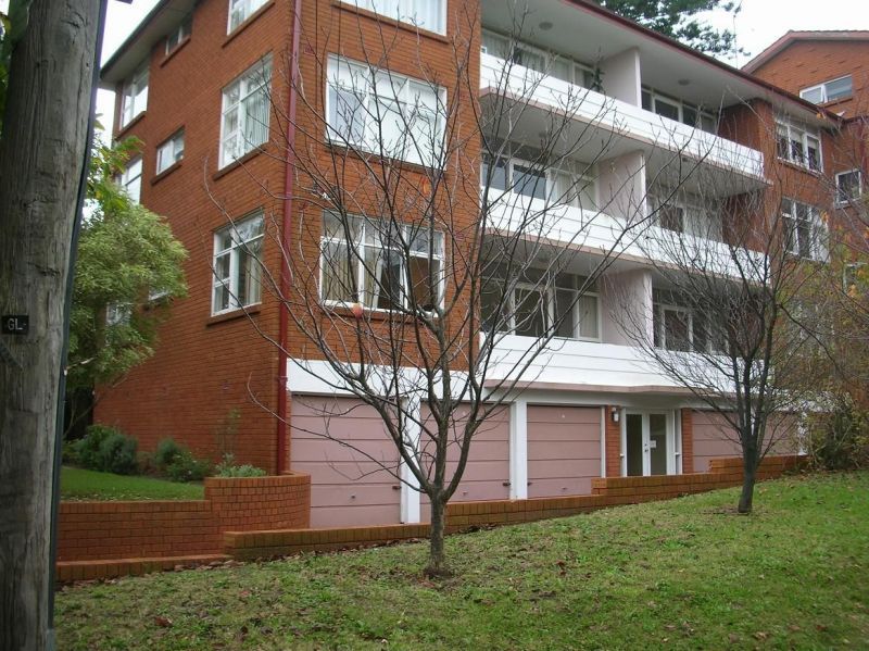 2 bedrooms Apartment / Unit / Flat in 1/1 Milner Crescent WOLLSTONECRAFT NSW, 2065