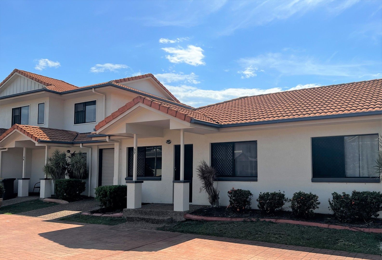 2 bedrooms House in 37/1 Burnda Street KIRWAN QLD, 4817