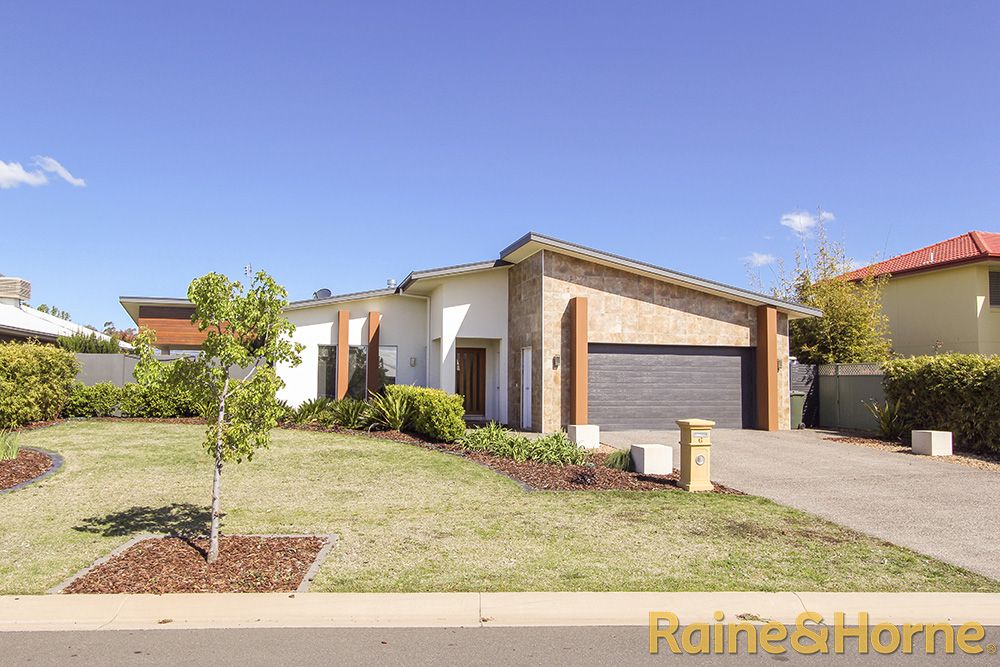 6 Regand Park Boulevard, Dubbo NSW 2830