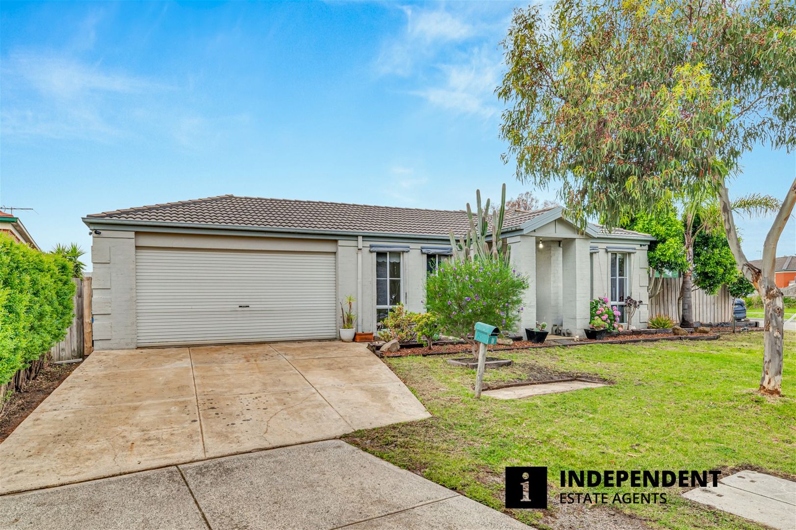 11 Andre Court, Cranbourne West VIC 3977, Image 1