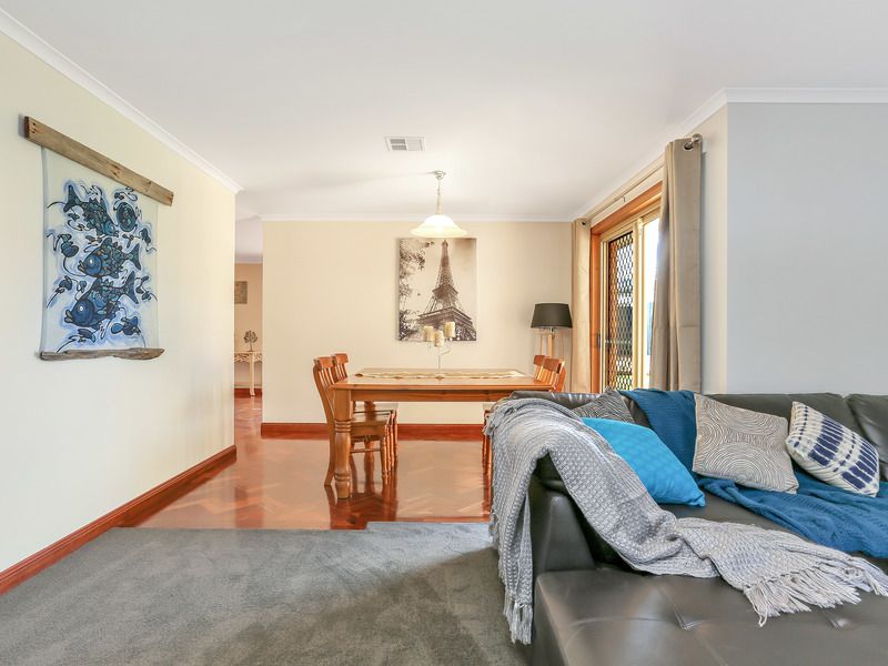 25 Ingham Way, Salisbury Heights SA 5109, Image 2